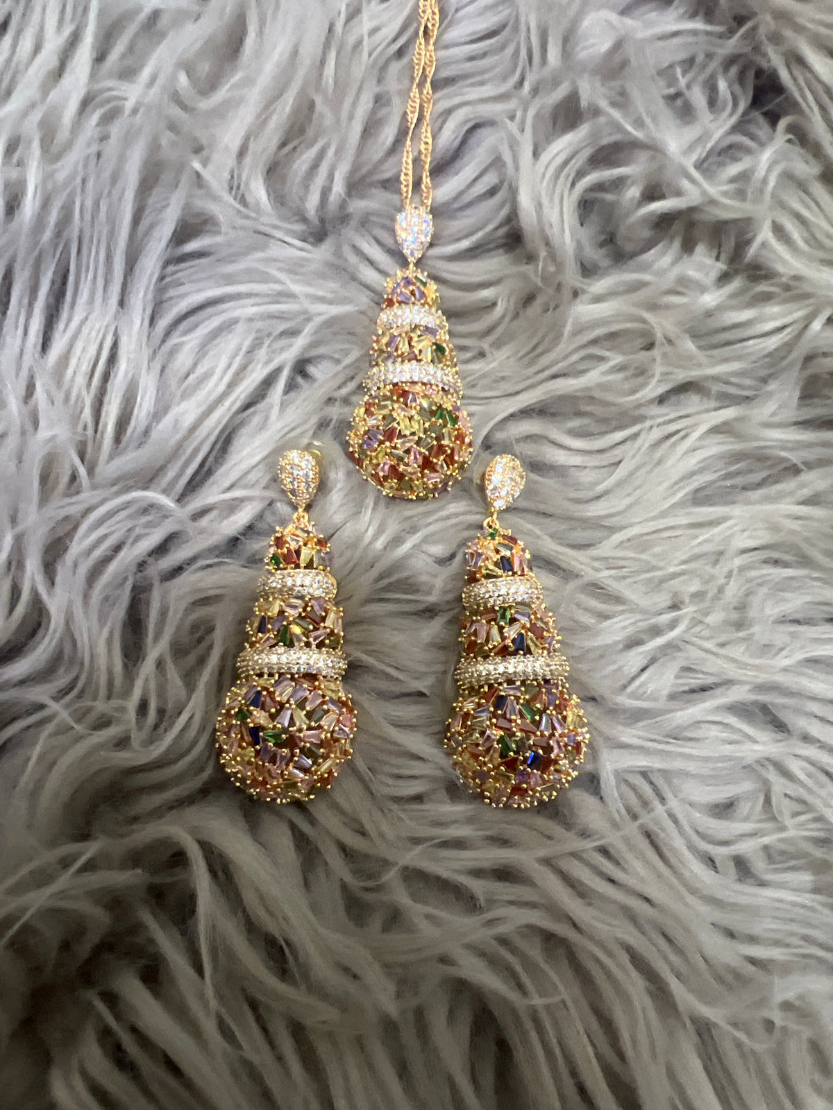 Premium heavy glass jewel set