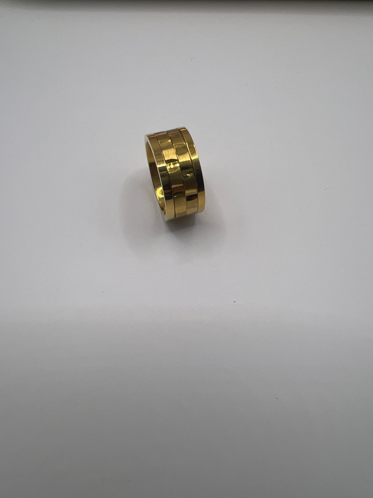 Revolving golden ring