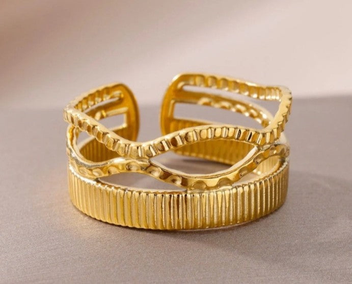 Layers Ring