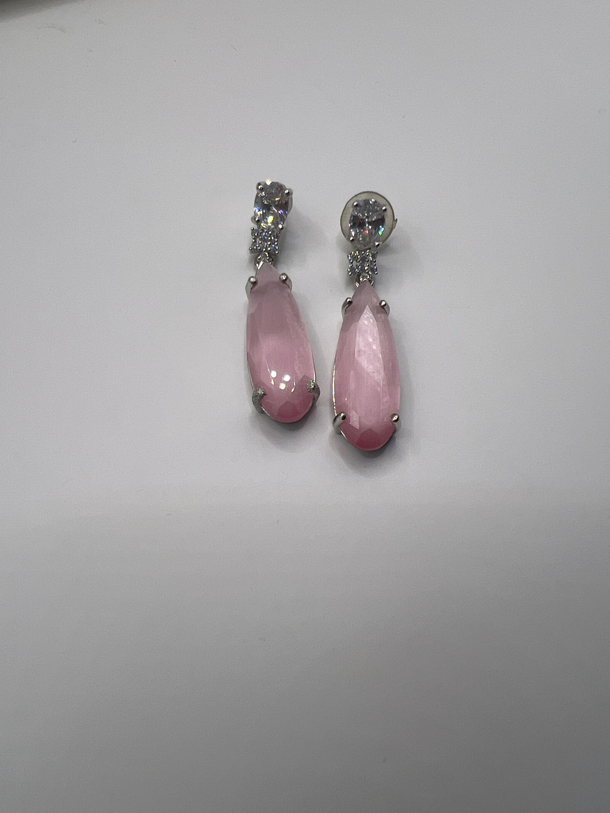 Elegant Crystal Teardrop Earrings ✨💎