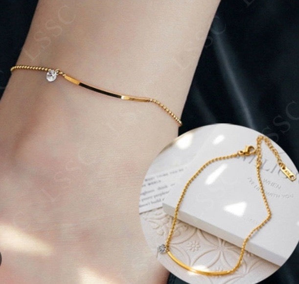 Gold chain bracelet