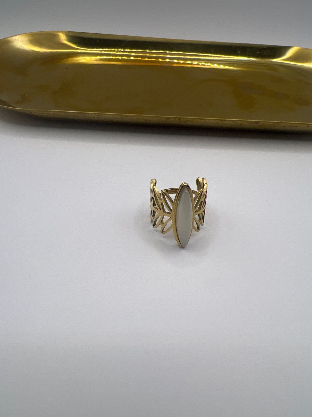 Ornate Cut -Out Leaf Cuff Ring