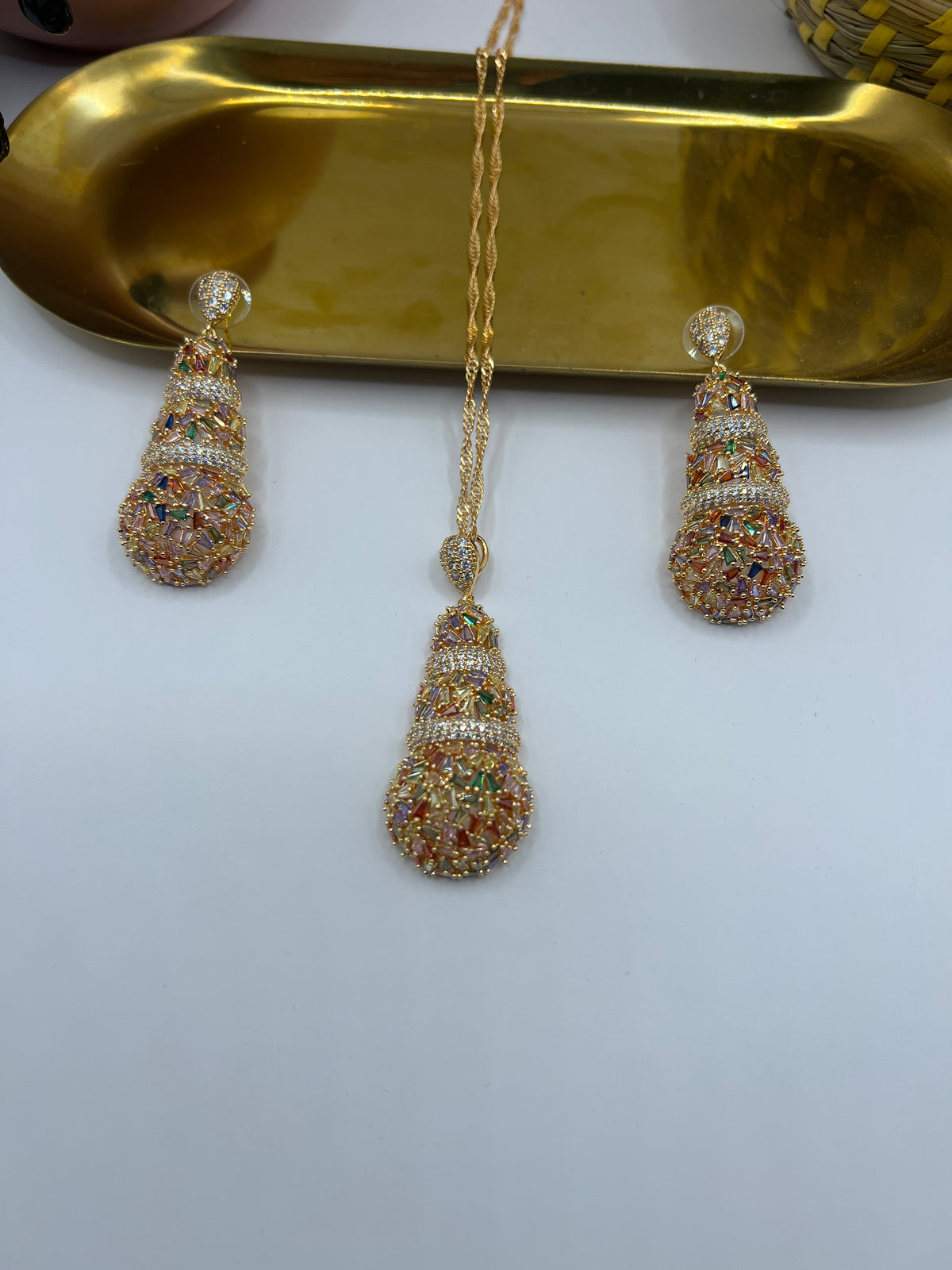 Premium heavy glass jewel set