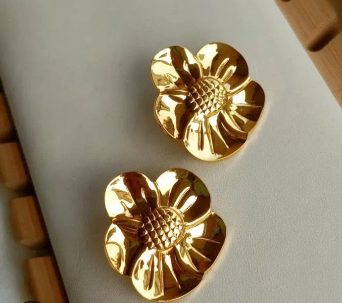 Blooming Sunflower Studs Earrings