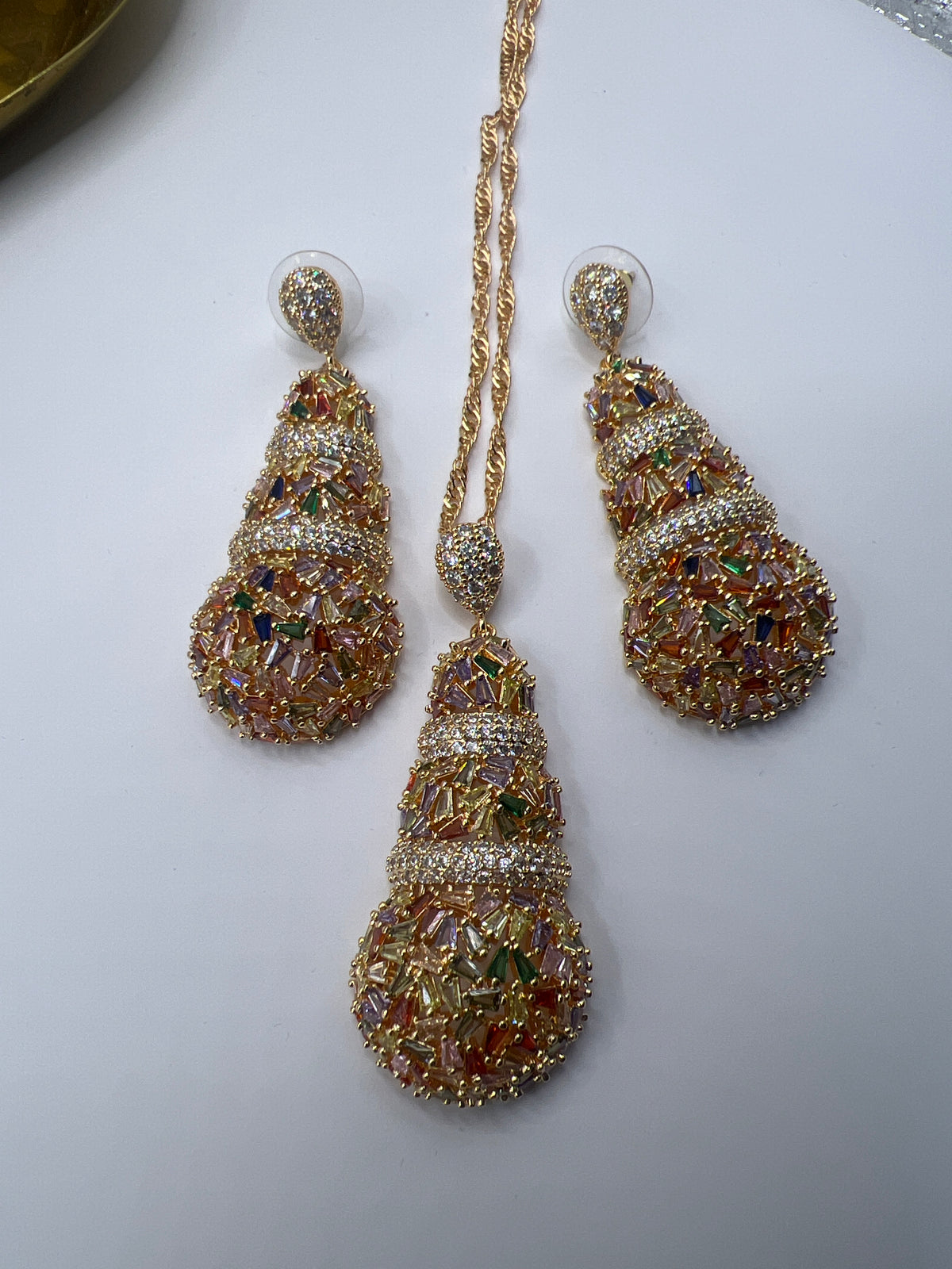 Premium heavy glass jewel set