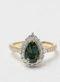 Green stone golden ring