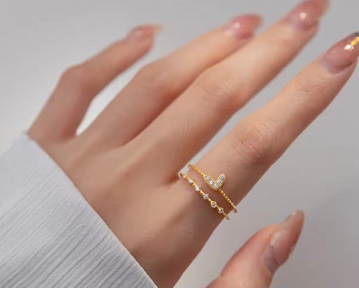 Layered heart stone ring