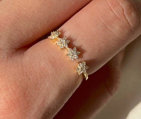 Tiny stones flower ring
