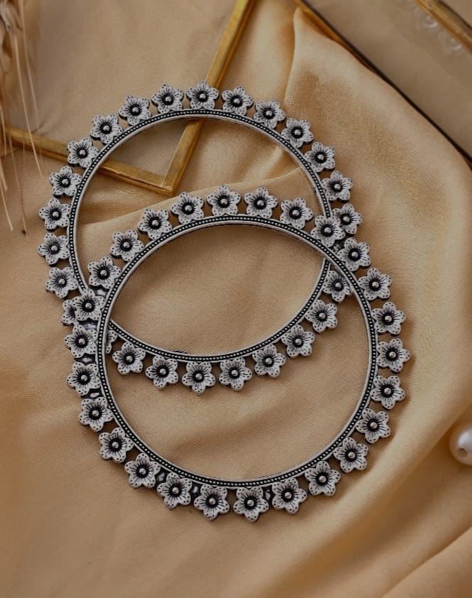 silver vintage braclet