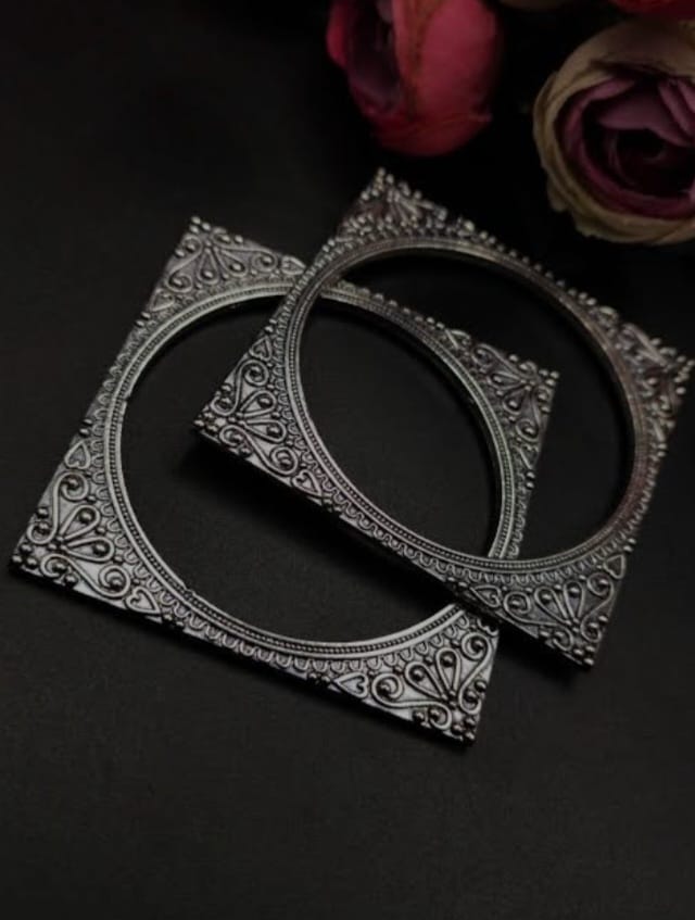 silver vintage braclet