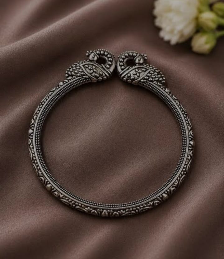 silver vintage braclet