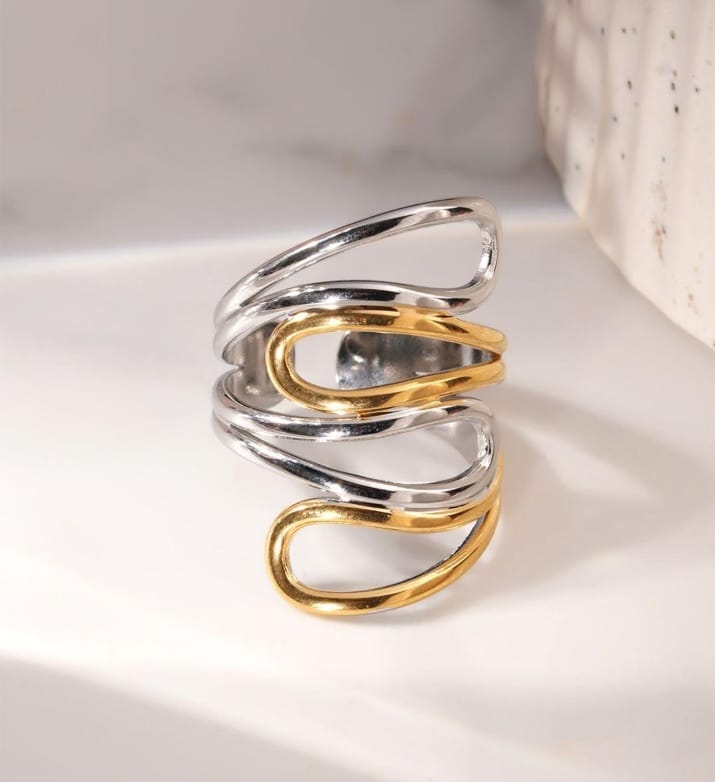 silver n golden ring