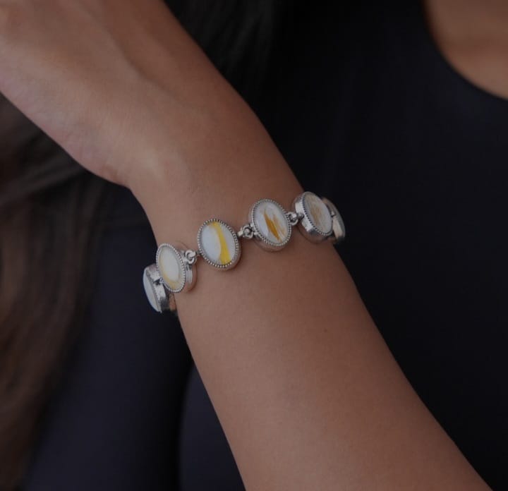 srystal prepium silver braclets