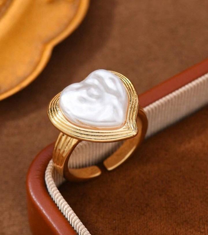 heart stone ring