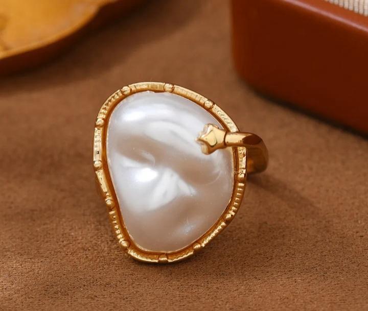 golden stones rings