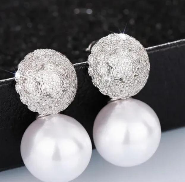 silver pearl earing