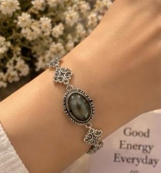 crystal vintage braclets