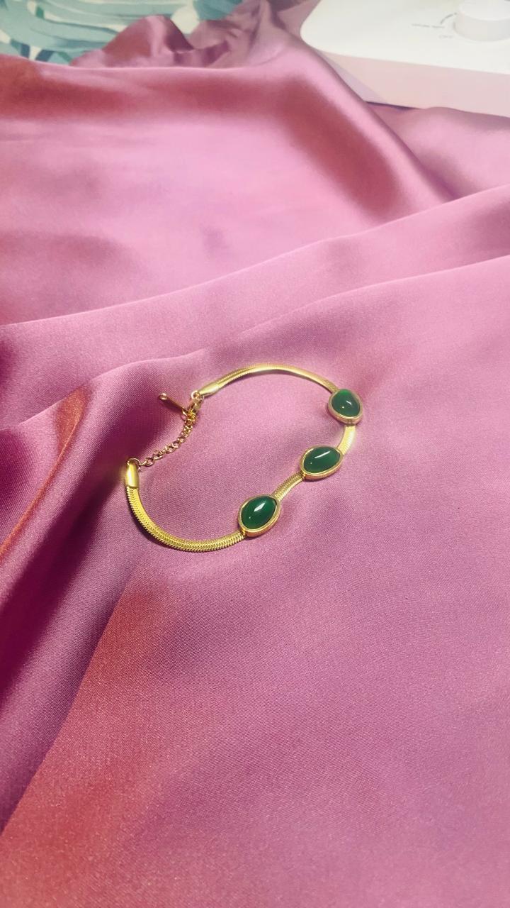 Green Stone Bracelet