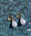 Drop White Pearl Earring