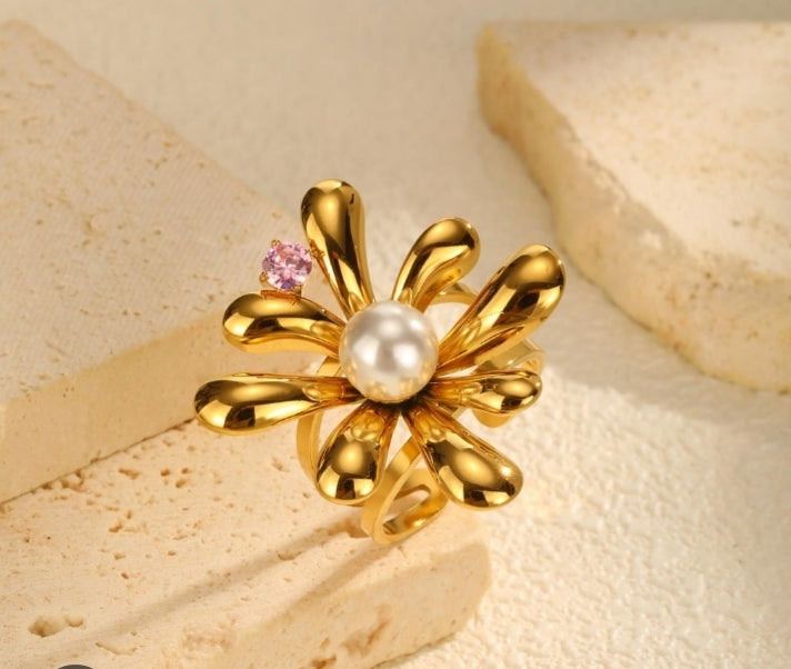 Flower Pearl Stone Ring