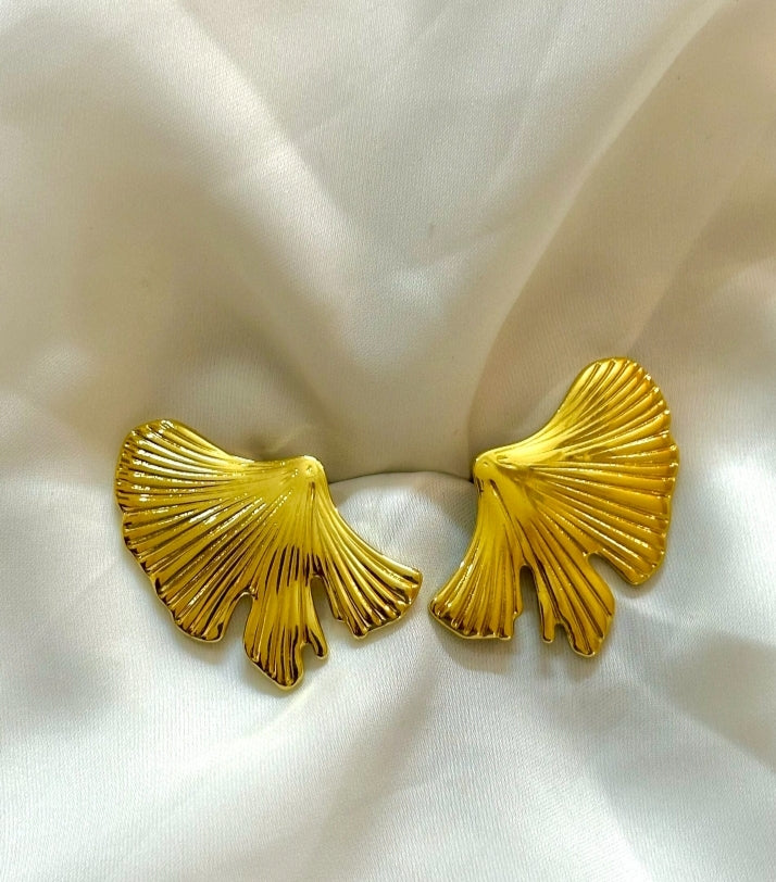 golden leaf earing