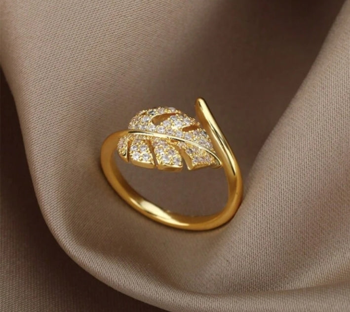 Leaf Stone Ring