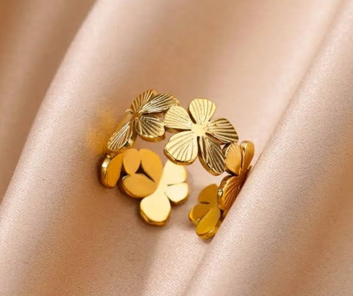 Gold Flower Ring